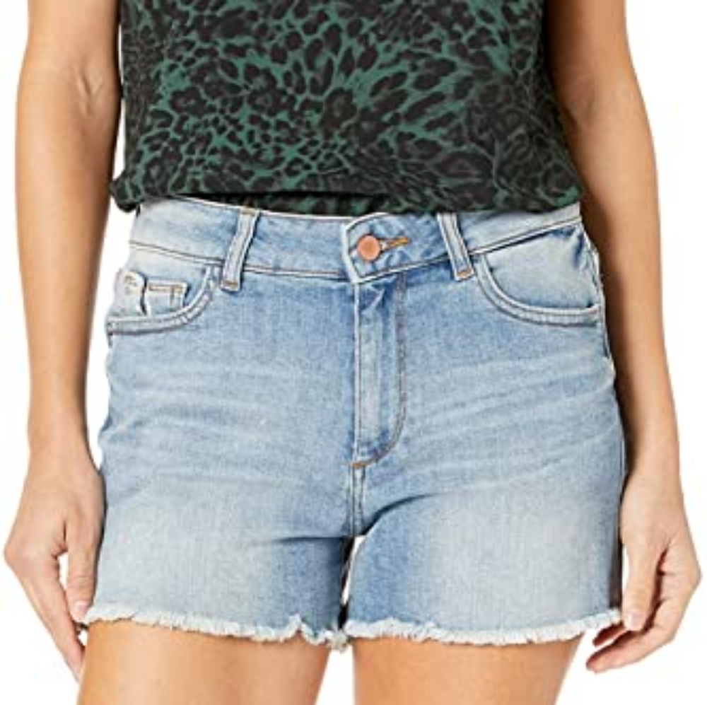DL1961 Women's Karlie Boyfriend Short
